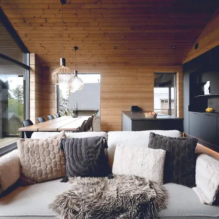 North - Utsunkajo בית נופש